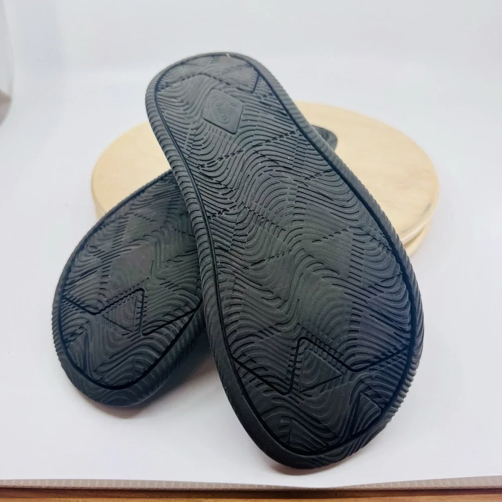 Chaco Chillos Womens 7 Triple Black Flip Flop Thong Sandals shoes